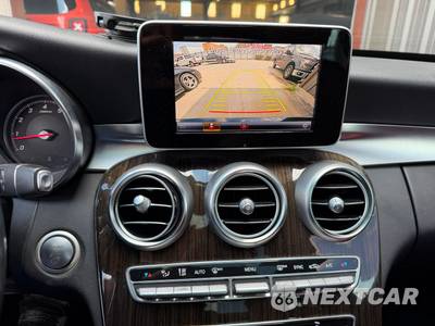 2018 Mercedes-Benz C 300 Sedan - zdjęcie 16 z 31 - miniatura