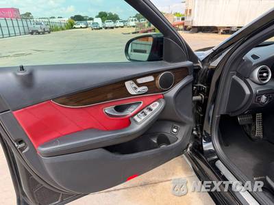 2018 Mercedes-Benz C 300 Sedan - zdjęcie 11 z 31 - miniatura
