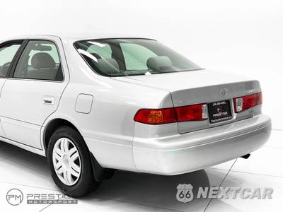 2001 Toyota Camry - zdjęcie 10 z 50 - miniatura