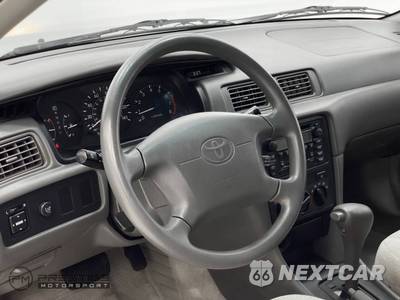 2001 Toyota Camry - zdjęcie 38 z 50 - miniatura