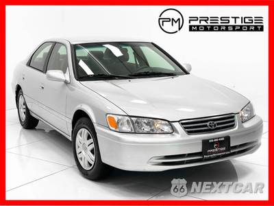 2001 Toyota Camry - zdjęcie 1 z 50 - miniatura
