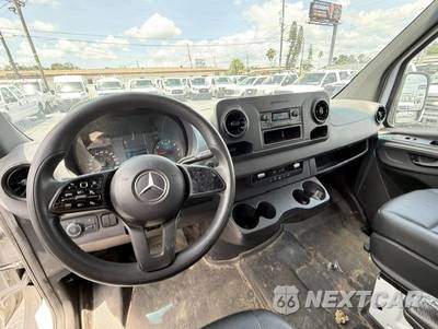 2022 Mercedes-Benz Sprinter 2500 Cargo Van High Roof 170.0" WB - zdjęcie 11 z 19 - miniatura