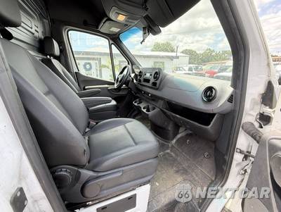 2022 Mercedes-Benz Sprinter 2500 Cargo Van High Roof 170.0" WB - zdjęcie 14 z 19 - miniatura