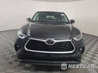 2024 Toyota Highlander LE - zdjęcie 2 z 18 - miniatura