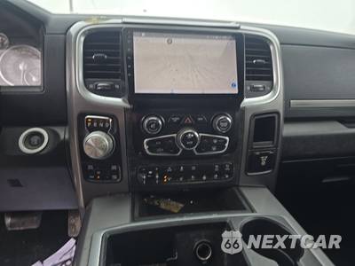 2014 Ram 1500 Laramie Limited Crew Cab Medium Bed - zdjęcie 11 z 32 - miniatura