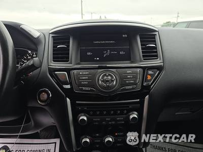 2019 Nissan Pathfinder SV - zdjęcie 11 z 24 - miniatura