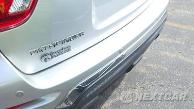 2019 Nissan Pathfinder SV - zdjęcie 20 z 24 - miniatura