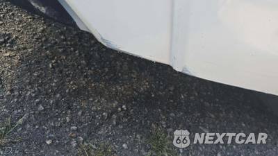 2019 Toyota Camry SE - zdjęcie 19 z 26 - miniatura