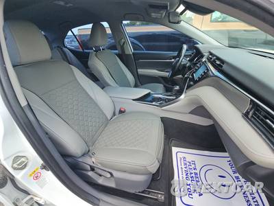 2019 Toyota Camry SE - zdjęcie 8 z 26 - miniatura