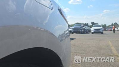 2019 Toyota Camry SE - zdjęcie 20 z 26 - miniatura