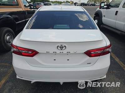 2019 Toyota Camry SE - zdjęcie 5 z 26 - miniatura