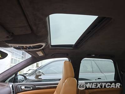 2013 Porsche Cayenne GTS - zdjęcie 18 z 28 - miniatura