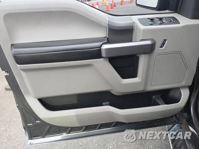 2020 Ford F-150 XLT Crew Cab Short Bed - zdjęcie 9 z 29 - miniatura