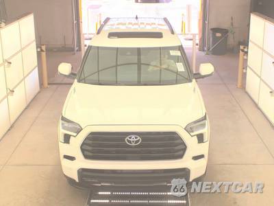 2025 Toyota Sequoia SR5 - zdjęcie 2 z 21 - miniatura