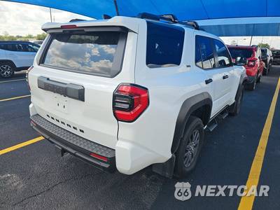2025 Toyota 4Runner SR5 - zdjęcie 4 z 18 - miniatura