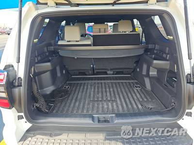 2025 Toyota 4Runner SR5 - zdjęcie 17 z 18 - miniatura