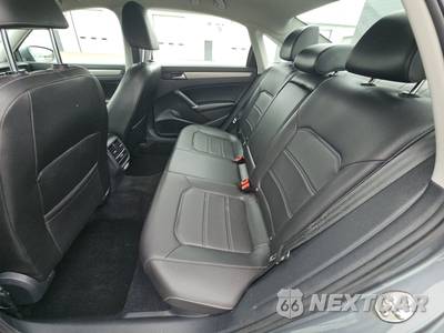 2020 Volkswagen Passat 2.0T SE - zdjęcie 13 z 24 - miniatura