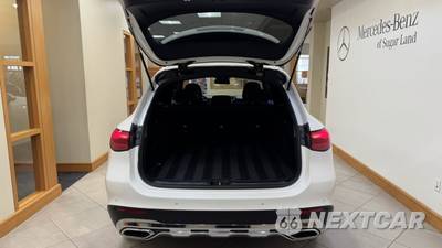 2025 Mercedes-Benz GLC 300 - zdjęcie 7 z 21 - miniatura