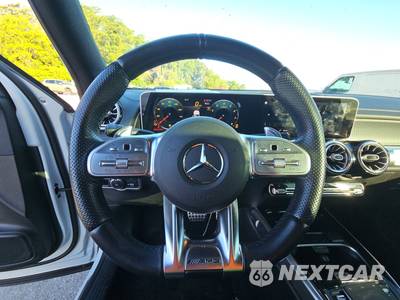 2021 Mercedes-Benz AMG GLB 35 4MATIC - zdjęcie 10 z 18 - miniatura