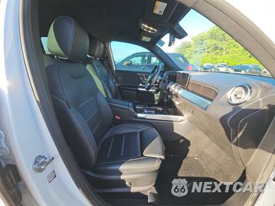 2021 Mercedes-Benz AMG GLB 35 4MATIC - zdjęcie 8 z 18 - miniatura