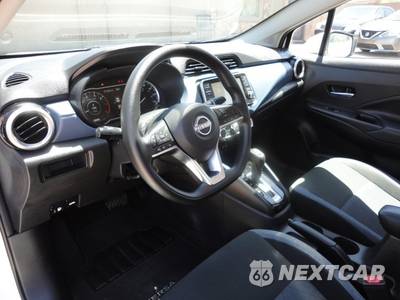 2025 Nissan Versa SV - zdjęcie 34 z 97 - miniatura