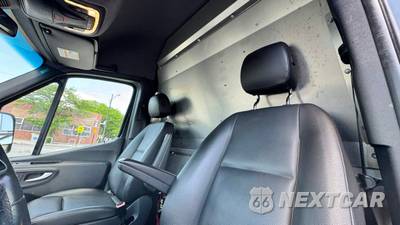 2020 Mercedes-Benz Sprinter 3500XD Cargo Van DRW High Roof 170.0" WB - zdjęcie 13 z 37 - miniatura