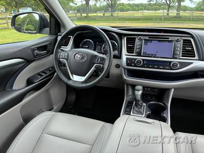 2019 Toyota Highlander XLE - zdjęcie 22 z 39 - miniatura
