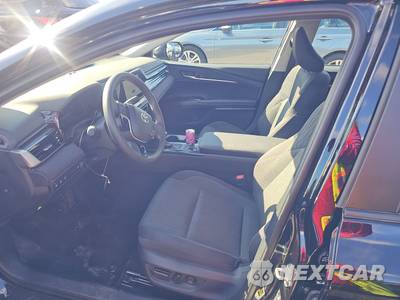 2025 Toyota Camry LE - zdjęcie 7 z 17 - miniatura