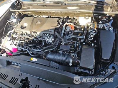 2025 Toyota Camry LE - zdjęcie 15 z 17 - miniatura