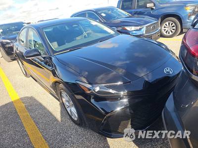 2025 Toyota Camry LE - zdjęcie 3 z 17 - miniatura