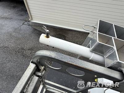 2021 Ford Super Duty F-550 Cab Chassis XL Regular Cab DRW - zdjęcie 49 z 70 - miniatura