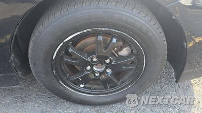 2014 Toyota Prius Three - zdjęcie 33 z 35 - miniatura