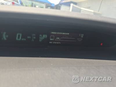 2014 Toyota Prius Three - zdjęcie 12 z 35 - miniatura