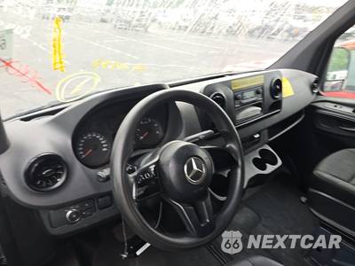 2019 Mercedes-Benz Sprinter 2500 Cargo Van Standard Roof 144.0" WB - zdjęcie 11 z 16 - miniatura