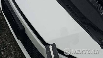 2025 Toyota Camry SE - zdjęcie 27 z 29 - miniatura