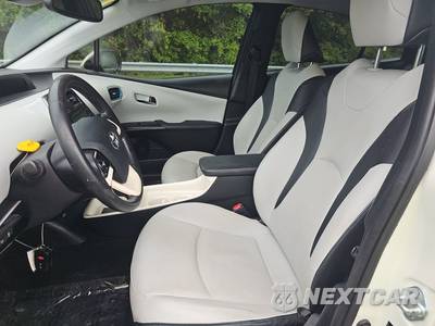 2017 Toyota Prius Four - zdjęcie 7 z 18 - miniatura