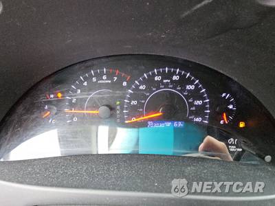 2011 Toyota Camry LE - zdjęcie 12 z 41 - miniatura
