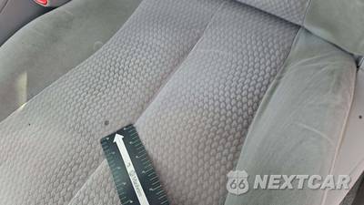 2011 Toyota Camry LE - zdjęcie 26 z 41 - miniatura