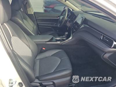 2024 Toyota Camry SE - zdjęcie 8 z 21 - miniatura