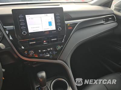 2024 Toyota Camry SE - zdjęcie 11 z 21 - miniatura