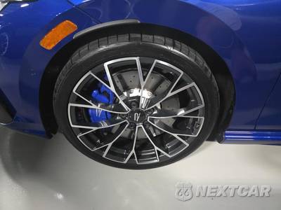 2026 Volkswagen Golf R - zdjęcie 8 z 24 - miniatura