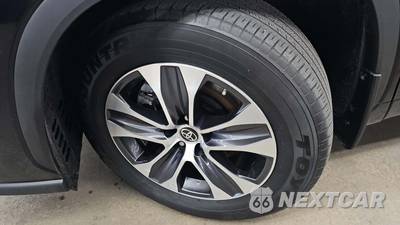 2023 Toyota Highlander Hybrid XLE - zdjęcie 32 z 32 - miniatura
