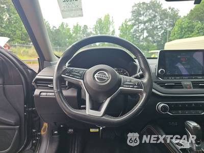 2022 Nissan Altima SR - zdjęcie 10 z 35 - miniatura