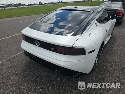 2023 Nissan Z Sport - zdjęcie 4 z 17 - miniatura