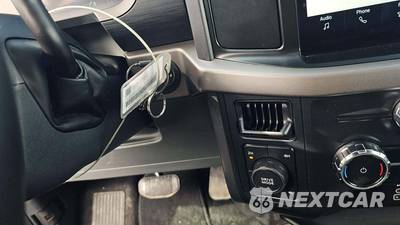 2025 Ford F-150 XLT Crew Cab Short Bed - zdjęcie 17 z 27 - miniatura