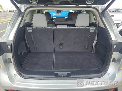 2021 Toyota Highlander LE - zdjęcie 17 z 30 - miniatura