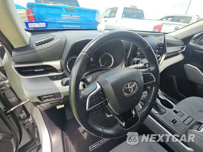 2021 Toyota Highlander LE - zdjęcie 11 z 30 - miniatura