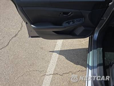 2024 Nissan Sentra S - zdjęcie 9 z 34 - miniatura