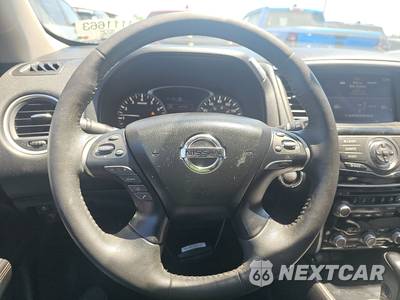 2019 Nissan Pathfinder SV - zdjęcie 10 z 27 - miniatura