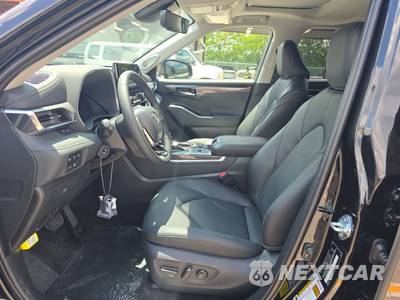 2026 Toyota Highlander Hybrid Limited - zdjęcie 7 z 20 - miniatura